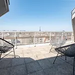 L'envol - Eiffel Tower View, Near Metro Appartement *