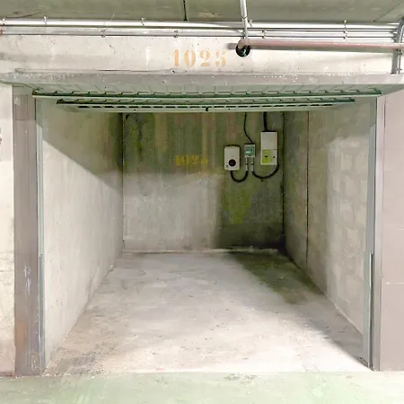 L'envol - Eiffel Tower View, Near Metro * París